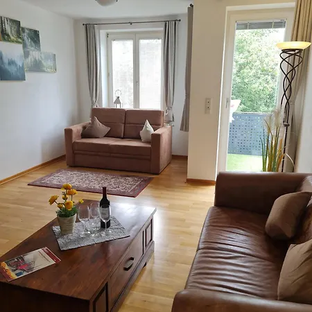Ernst Und Salamanderburg Apartment